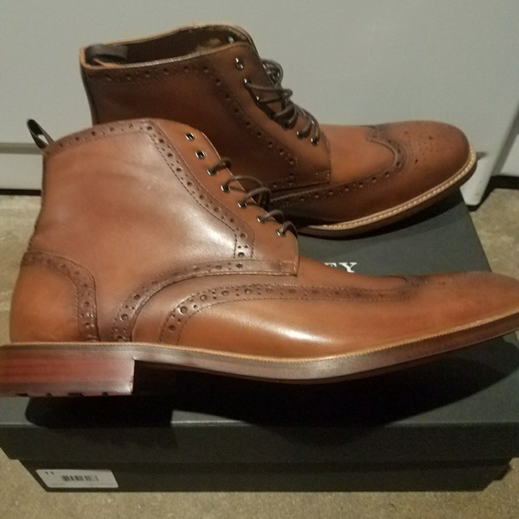 aston grey erane wingtip boot